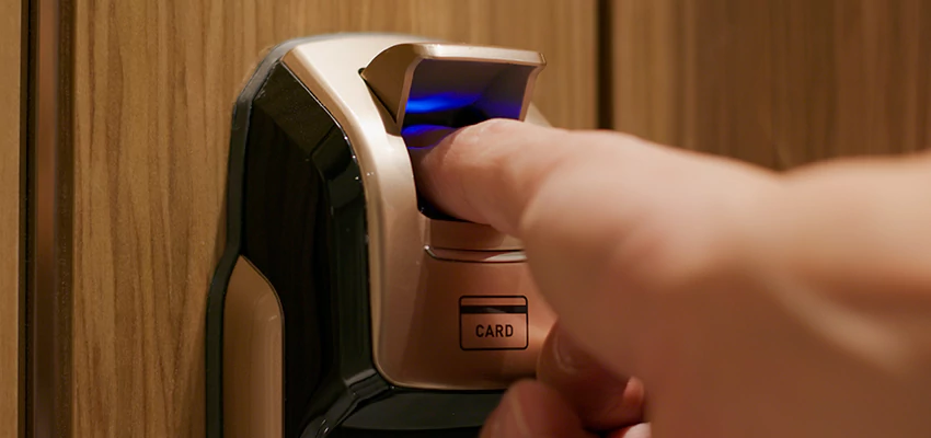 Locksmith Company For Window Lock Installation in Alafaya, Florida