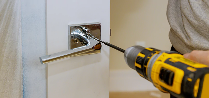 After-hours Locksmith  For Lock Troubleshooting in Alafaya, Florida