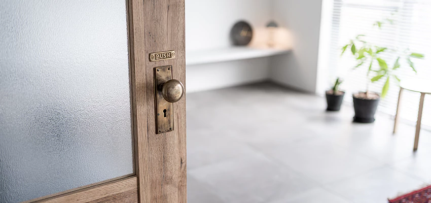 Deadbolt Door Lock Knob Repair in Alafaya, Florida