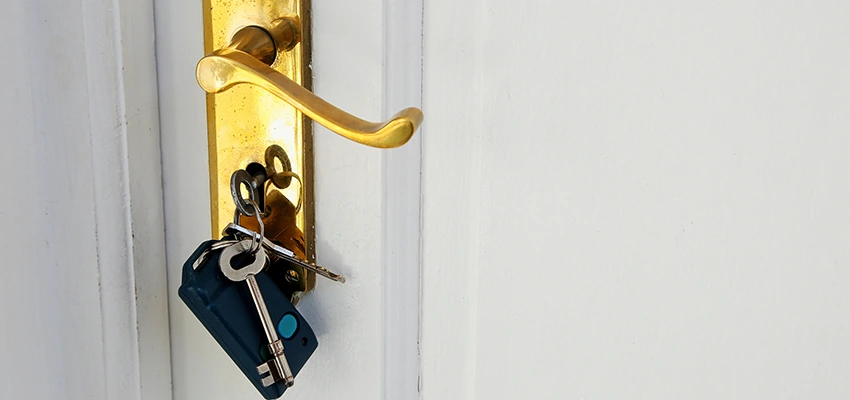 Broken Door Key Extraction in Alafaya, FL